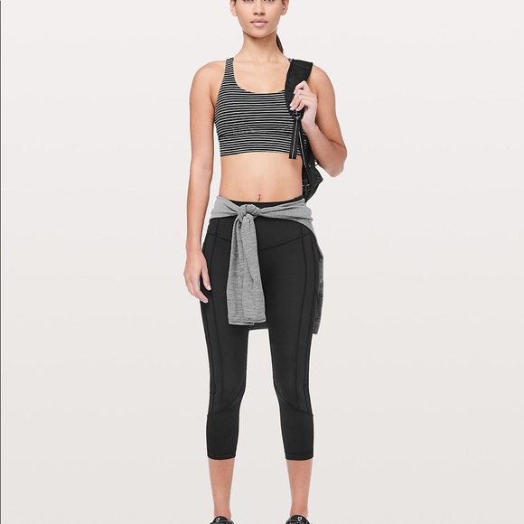 Lululemon All The Right Places Crop II 23” NWT - Picture 3 of 6